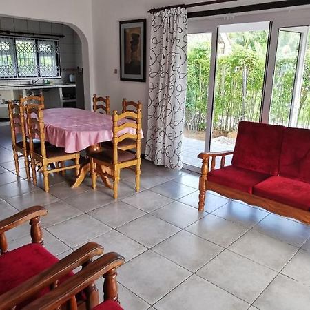 Chez Marva Grande Villa Corossol 3 A 12 Personnes 拉迪格岛 外观 照片