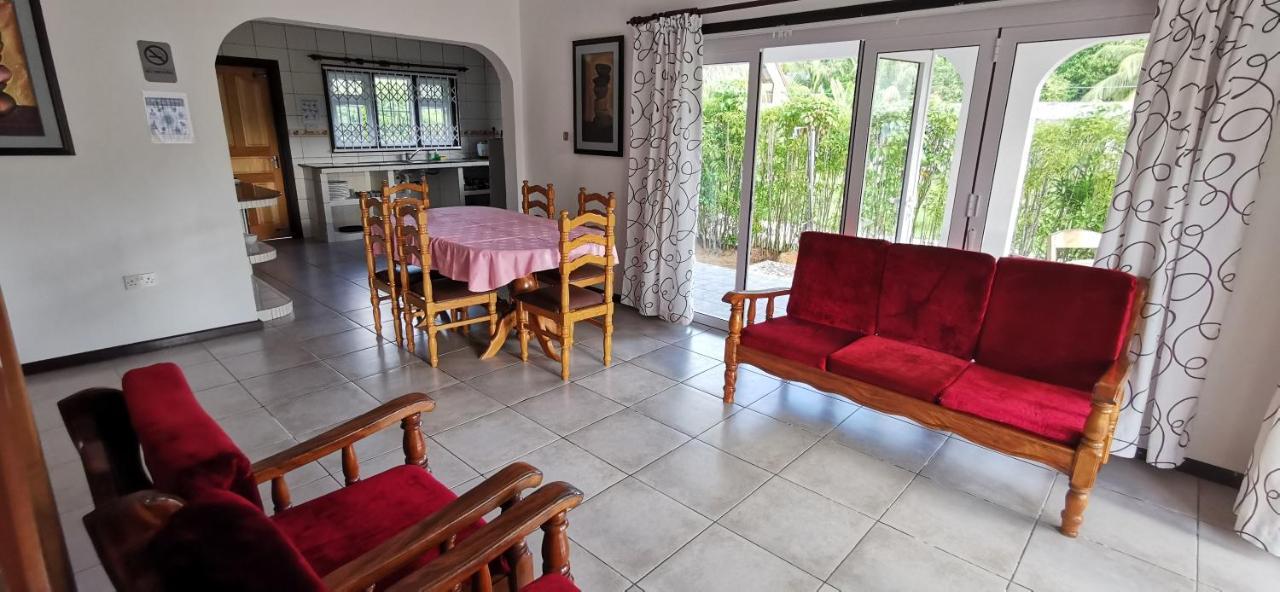 Chez Marva Grande Villa Corossol 3 A 12 Personnes 拉迪格岛 外观 照片